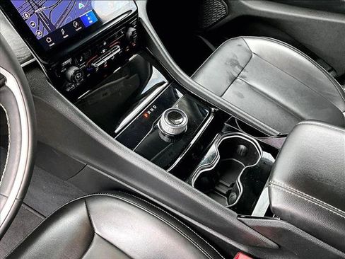 Used 2023 Jeep Grand Cherokee Limited RWD image 15