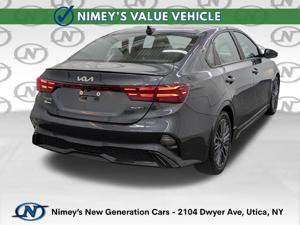 Used 2023 Kia Forte GT-Line w/ GT-Line Technology Package FWD image 2