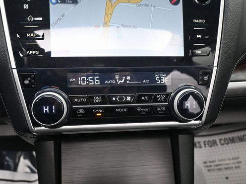 Used 2018 Subaru Outback 2.5i Limited image 16