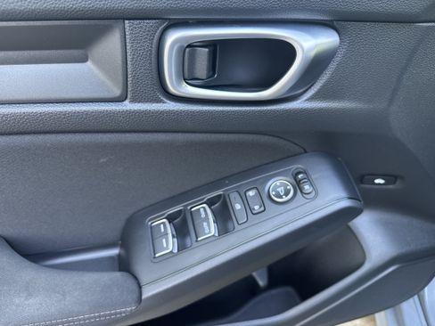 Used 2024 Honda Civic Sport image 7
