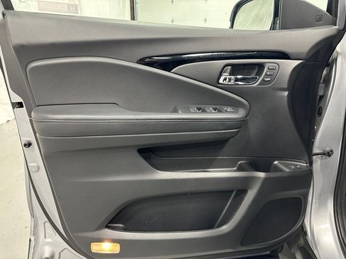 Used 2019 Honda Pilot Elite image 8