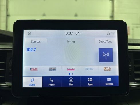 Used 2023 Ford Explorer XLT w/ Equipment Group 202A AWD/4WD image 31