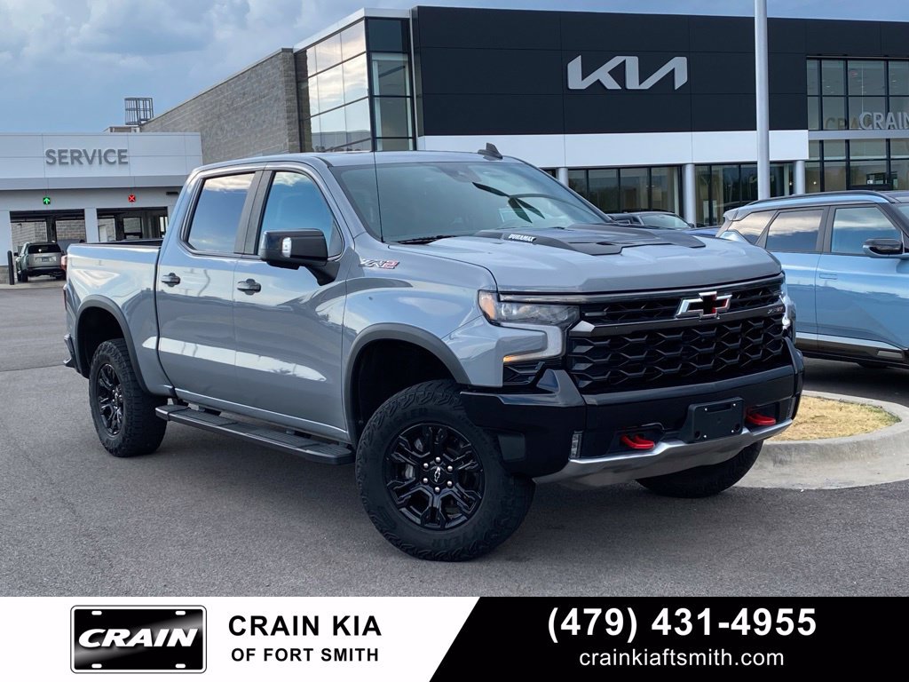 Used 2024 Chevrolet Silverado 1500 ZR2 w/ Technology Package AWD/4WD image 1