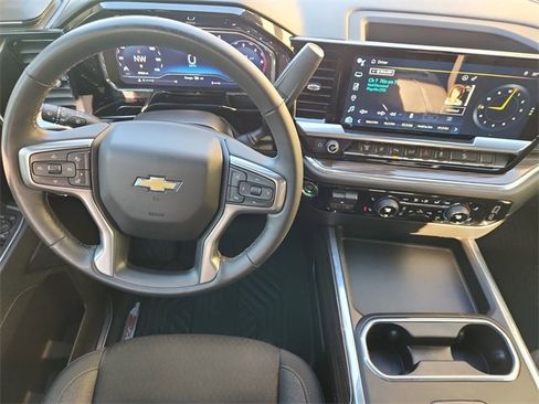 Used 2024 Chevrolet Silverado 2500 LT w/ Texas Edition image 11