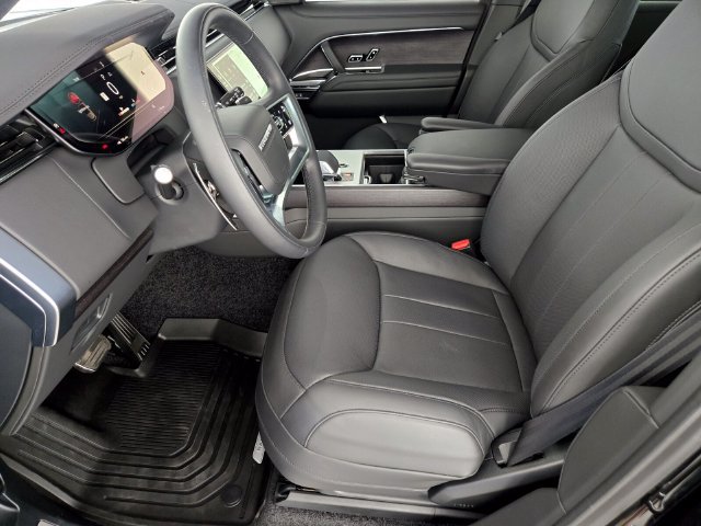Used 2026 Land Rover Range Rover Long Wheelbase SE AWD/4WD image 10