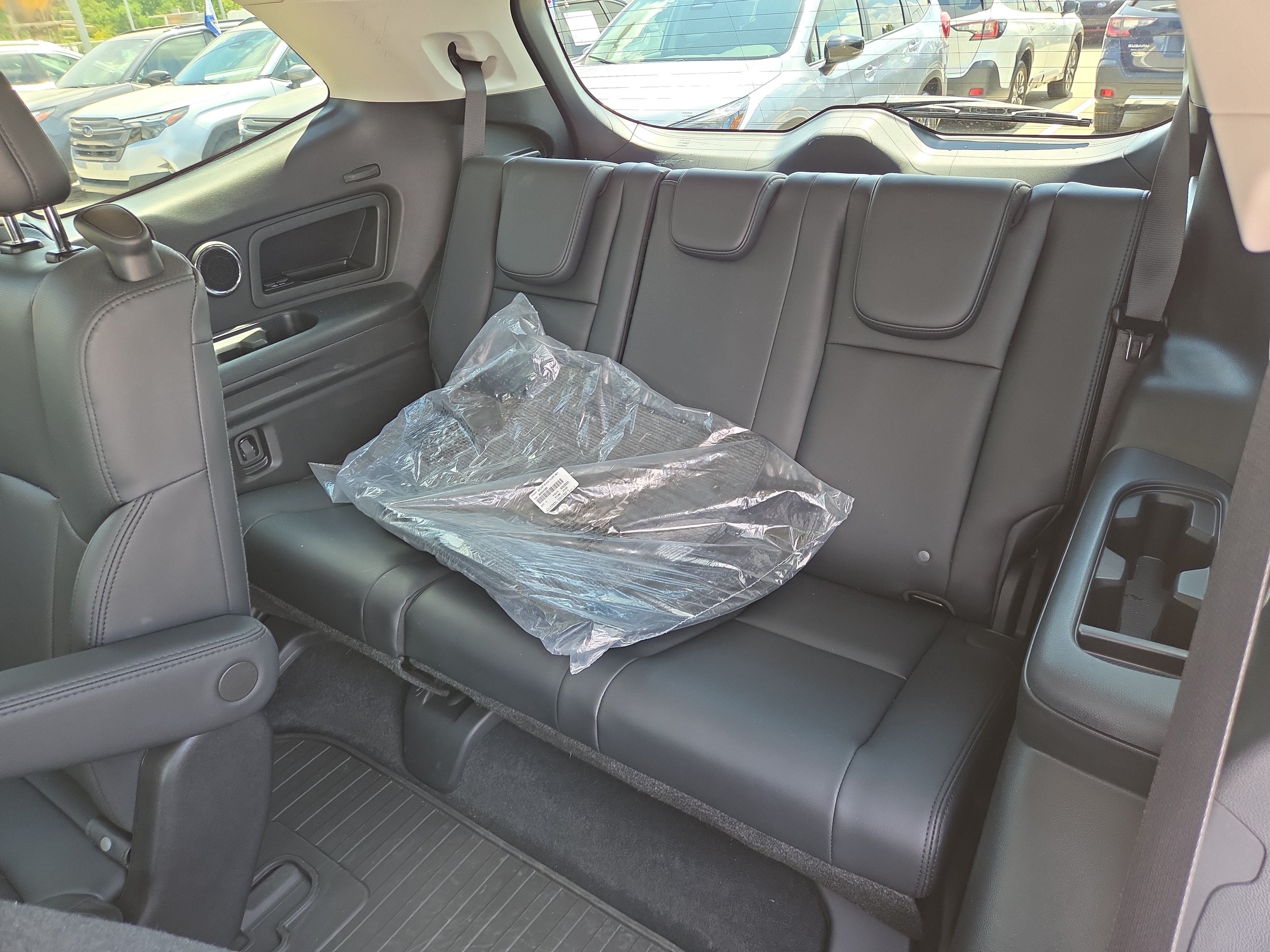 Certified 2025 Subaru Ascent Bronze Edition w/ Onyx Package AWD/4WD image 12