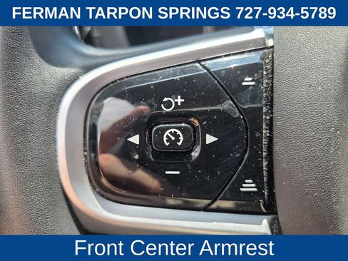 Used 2022 Volvo XC60 B5 R-Design w/ Advanced Package FWD image 31