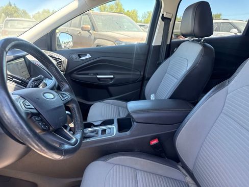 Used 2017 Ford Escape Titanium FWD image 21