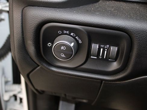 Used 2024 RAM 2500 Laramie image 24