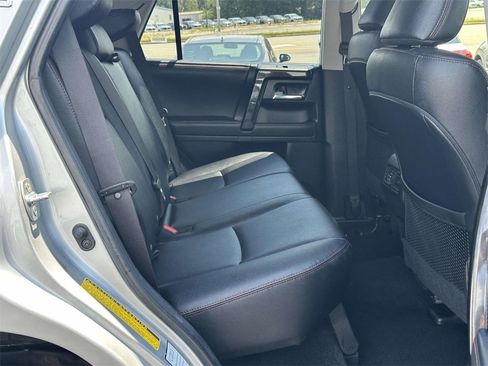 Used 2024 Toyota 4Runner TRD Off-Road Premium image 8