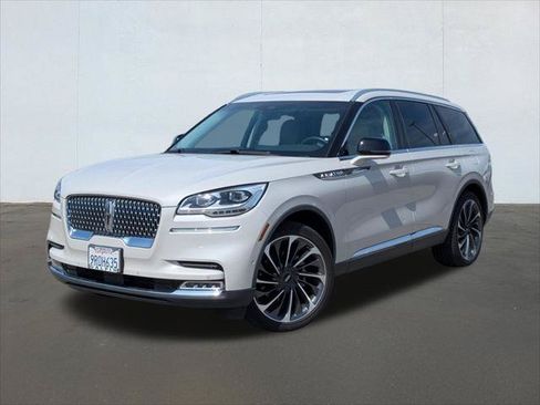 Used 2024 Lincoln Aviator Reserve w/ Equipment Group 201A AWD/4WD image 1