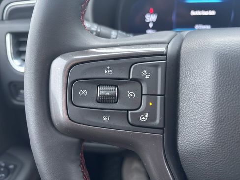 Used 2024 Chevrolet Suburban RST image 19