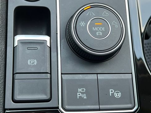 Used 2021 Volkswagen Atlas SEL Premium AWD/4WD image 35