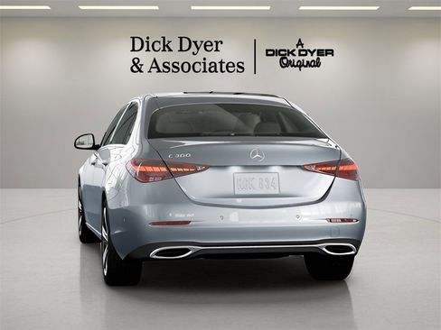 Used 2025 Mercedes-Benz C 300 Sedan image 15