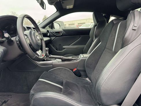 Used 2022 Toyota GR86 Premium image 12