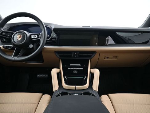 New 2026 Porsche Cayenne image 9