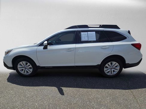 Used 2018 Subaru Outback 2.5i Premium AWD/4WD image 4