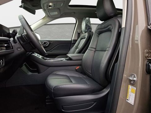 New 2026 Lincoln Aviator Reserve image 11