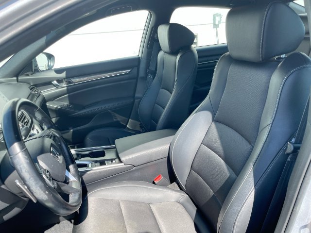 Used 2022 Honda Accord Sport image 11