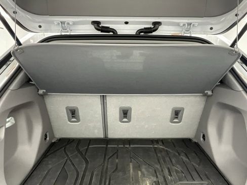 Used 2022 Chevrolet Bolt EUV Premier w/ Sun & Sound Package image 22