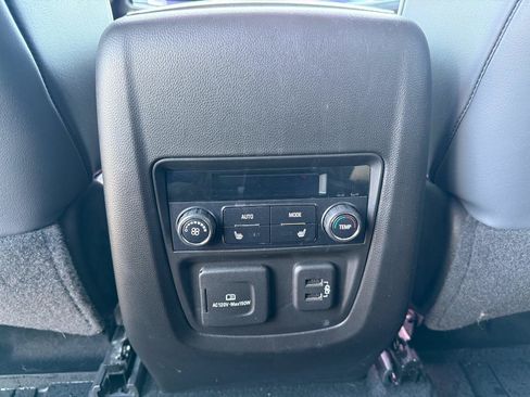 Used 2018 Buick Enclave Premium FWD image 23