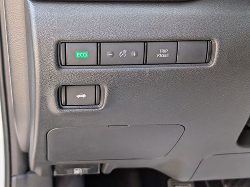 Used 2022 Nissan Sentra S FWD image 12