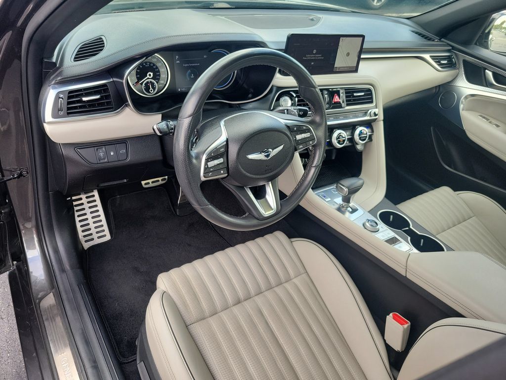 Used 2023 Genesis G70 2.0T w/ Sport Prestige Package RWD image 23