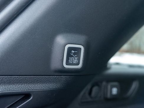 Used 2023 Jeep Grand Cherokee Summit image 11