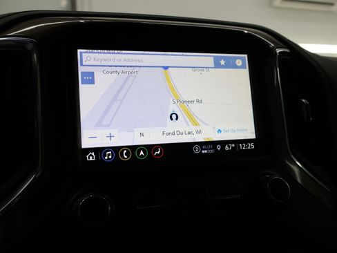 Used 2021 Chevrolet Silverado 2500 High Country w/ Z71 Off-Road Package image 11