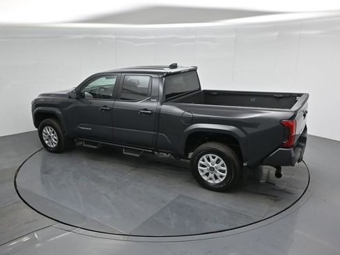 Used 2025 Toyota Tacoma SR5 image 39
