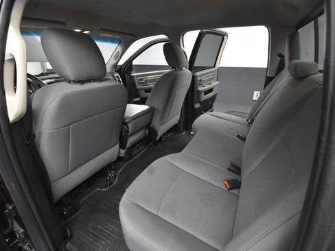 Used 2017 RAM 1500 Classic SLT image 29