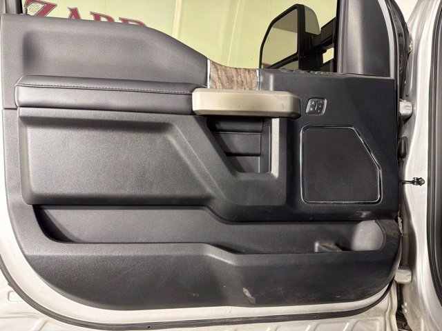 Used 2019 Ford F250 Lariat w/ Lariat Ultimate Package AWD/4WD image 26