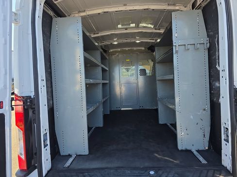 Used 2021 Ford Transit 250 Medium Roof AWD image 28