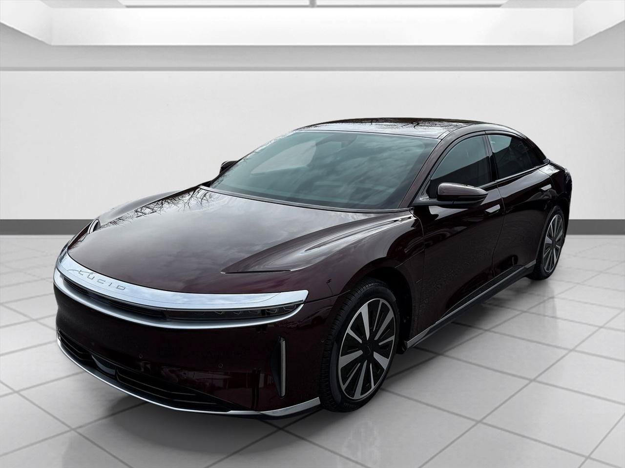 Used 2024 Lucid Air Touring AWD/4WD image 3