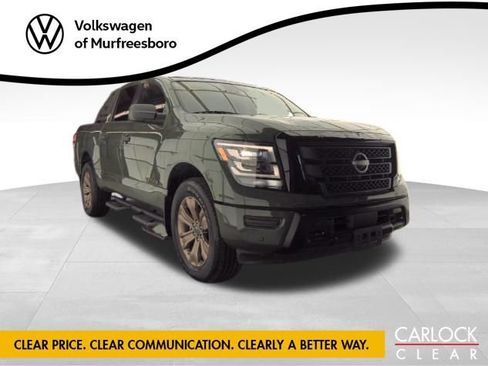 Used 2024 Nissan Titan SV w/ SV Bronze Edition Package image 3