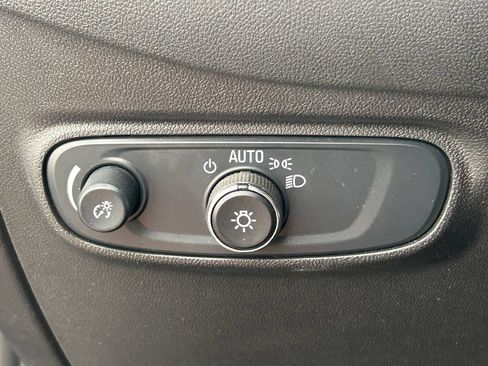 Used 2024 Chevrolet Equinox LT AWD/4WD image 23
