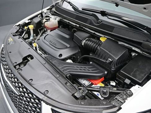 Used 2024 Chrysler Pacifica Limited w/ Trailer Tow Group image 43