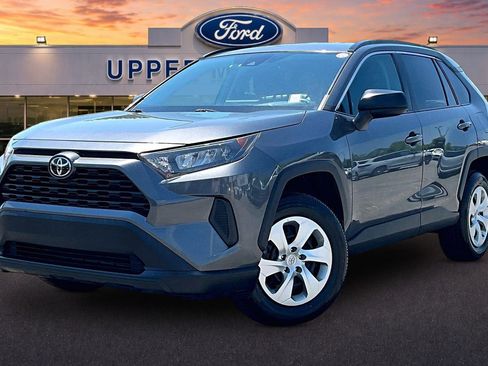 Used 2021 Toyota RAV4 LE AWD/4WD image 12