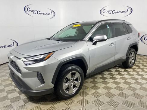 Certified 2024 Toyota RAV4 XLE FWD image 3