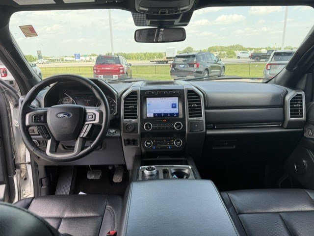 Used 2021 Ford Expedition XLT AWD/4WD image 30