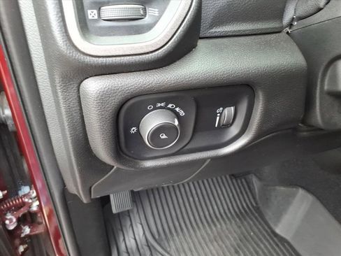 Used 2022 RAM 2500 Tradesman image 25