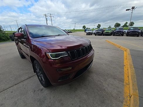 Used 2019 Jeep Grand Cherokee High Altitude AWD/4WD image 11