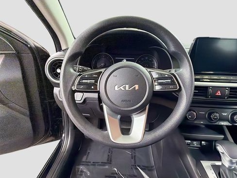 Used 2024 Kia Forte LXS FWD image 13