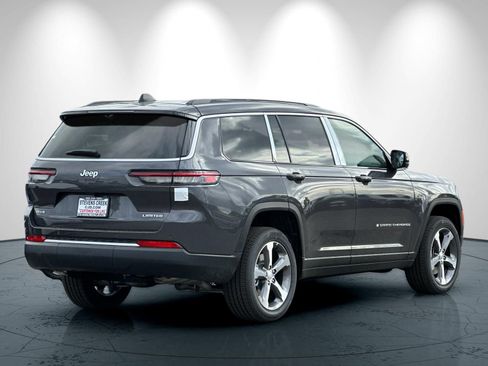 New 2026 Jeep Grand Cherokee L Limited AWD/4WD image 4