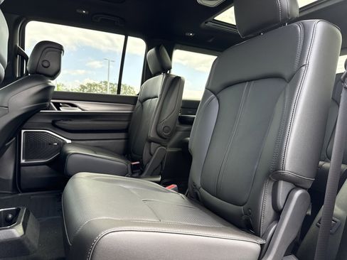 New 2026 Jeep Grand Wagoneer 4WD image 31