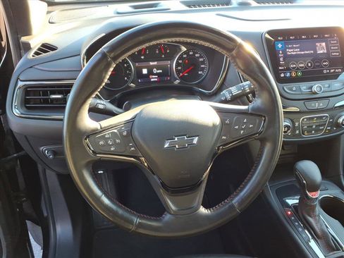 Used 2022 Chevrolet Equinox RS w/ RS Leather Package image 7