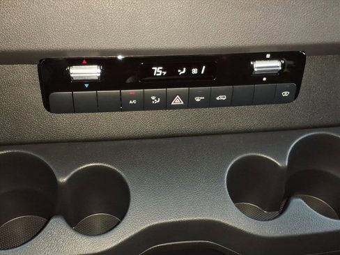 New 2025 Mercedes-Benz Sprinter 2500 image 13