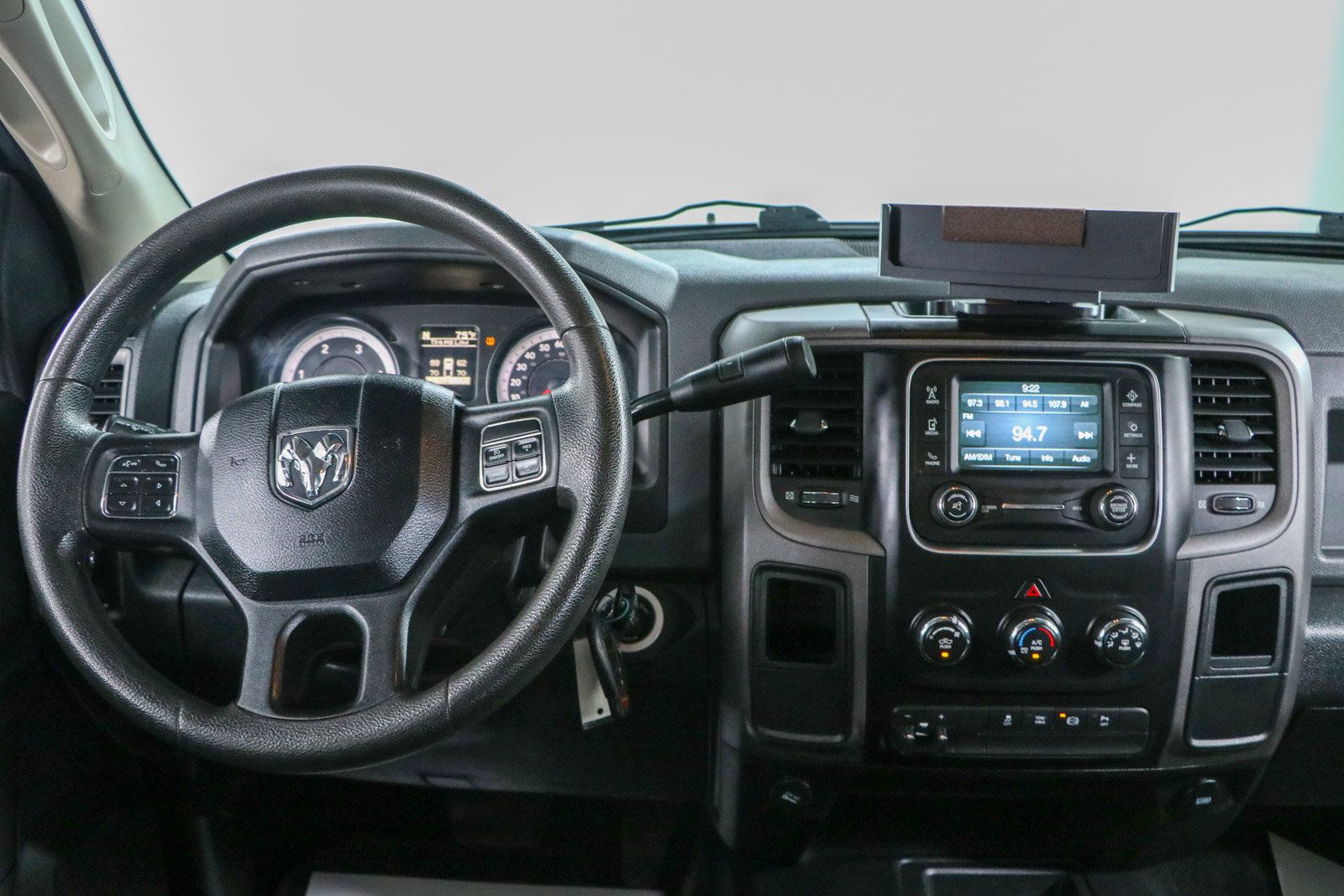 Used 2015 RAM 2500 Tradesman w/ Chrome Appearance Group AWD/4WD image 17