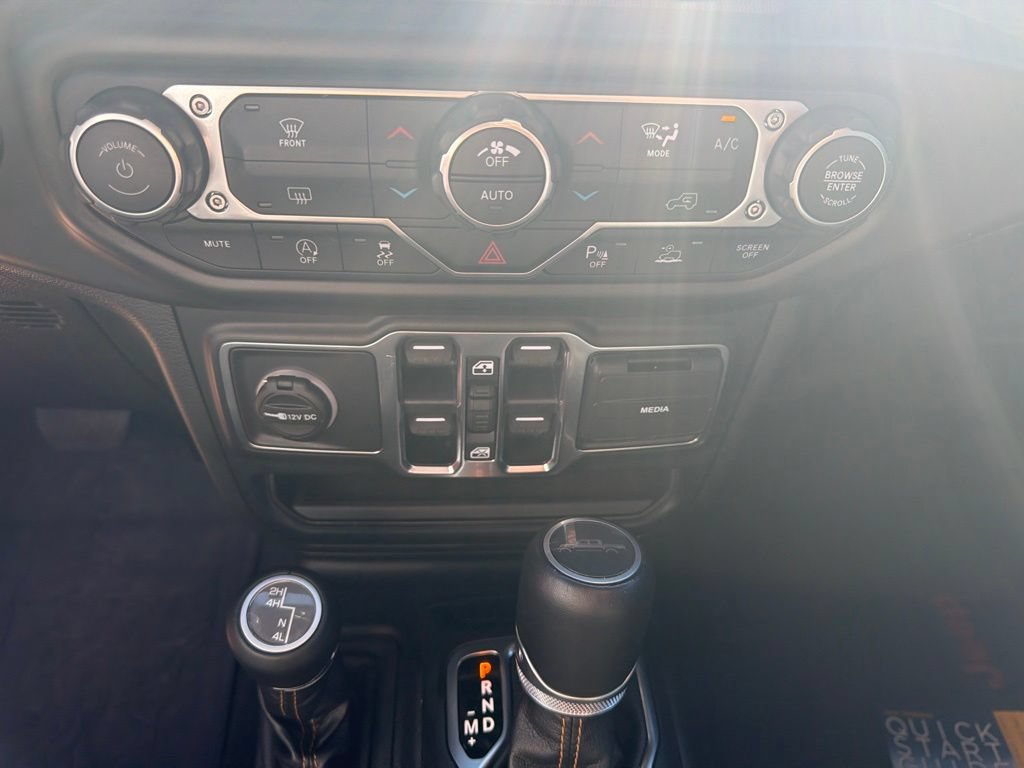 Used 2022 Jeep Gladiator Overland AWD/4WD image 15
