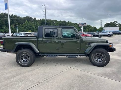 Used 2022 Jeep Gladiator Sport AWD/4WD image 9